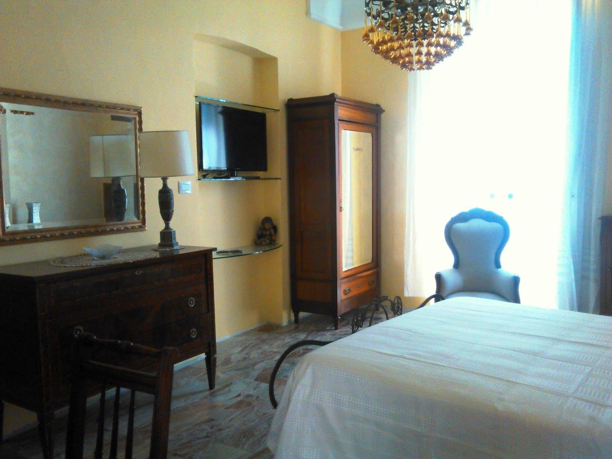 Bed and Breakfast Palazzo Osanna Нардо Екстер'єр фото