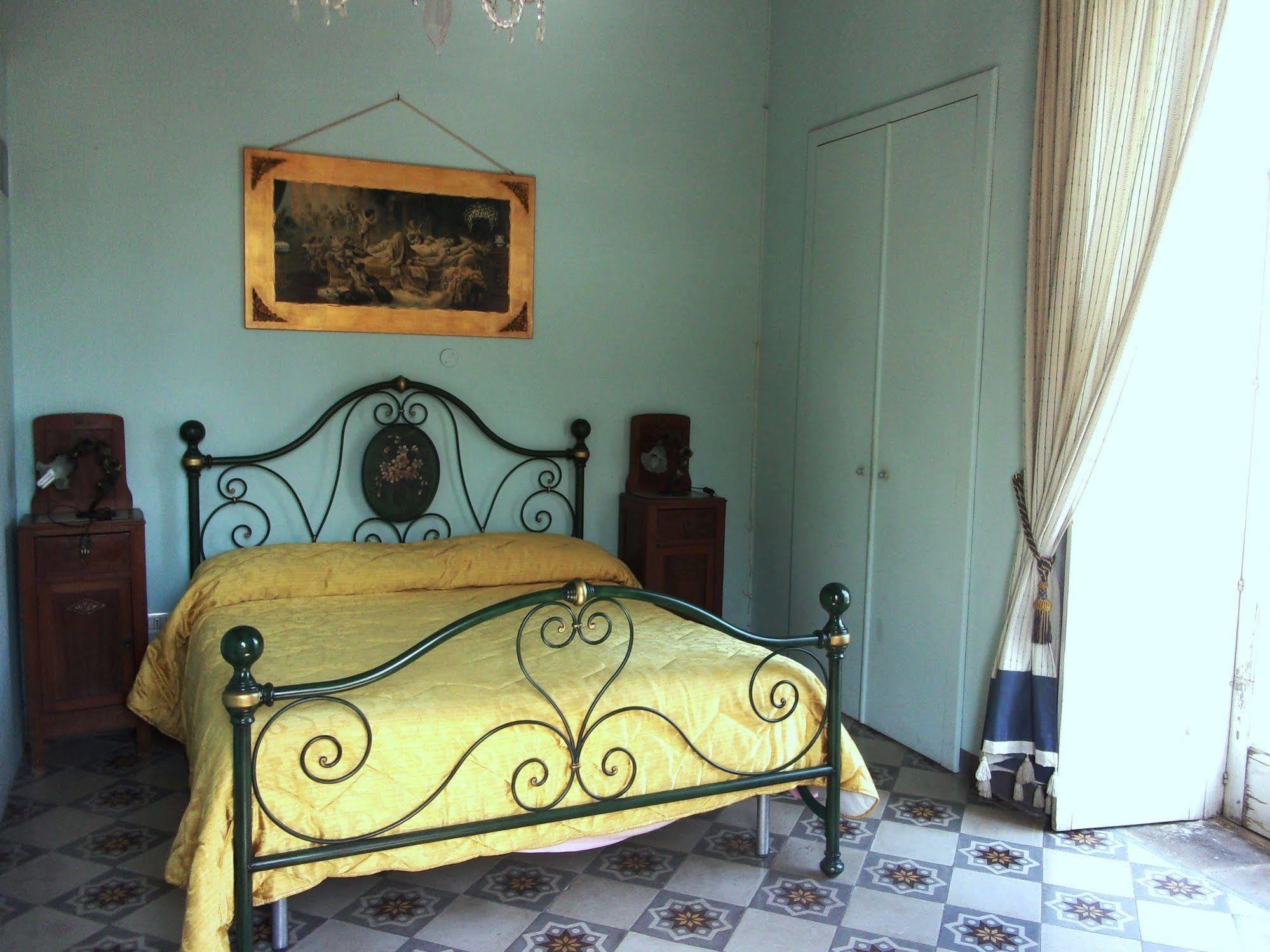 Bed and Breakfast Palazzo Osanna Нардо Екстер'єр фото